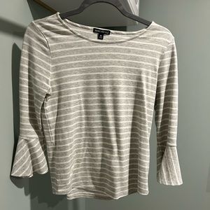 Women’s bell sleeve shirt